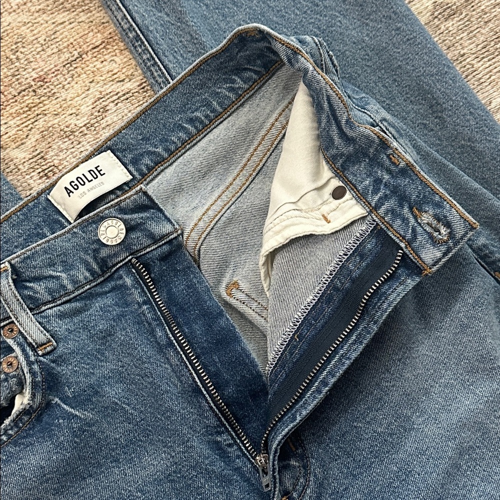 Woman’s Agolde LA High Rise Stovepipe Jeans